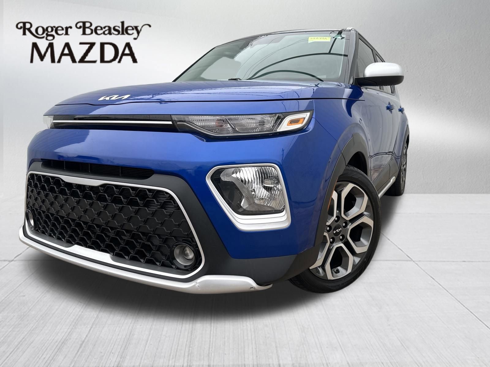Used 2022 Kia Soul X-Line image 1