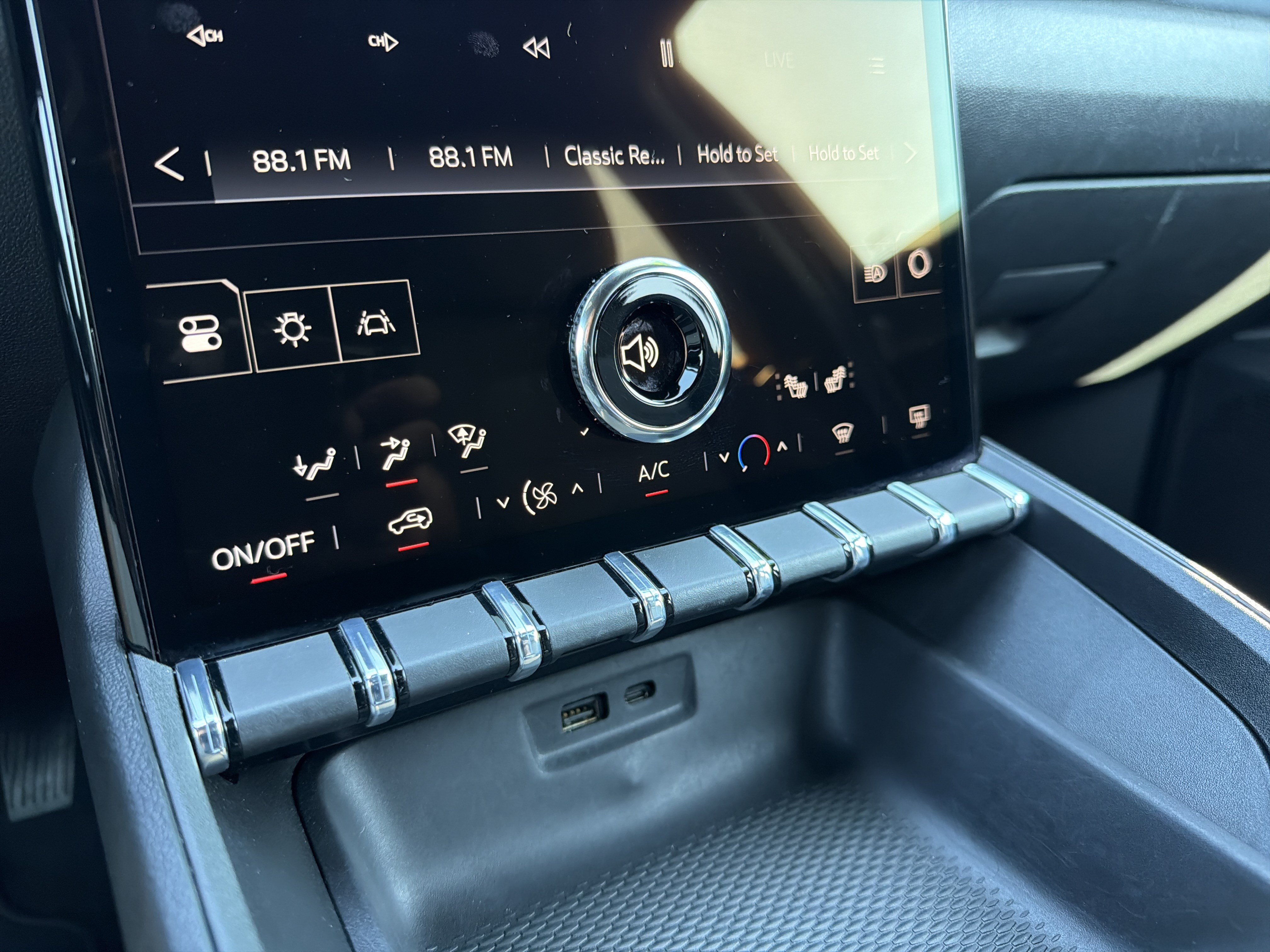 Used 2025 GMC Terrain Elevation FWD image 8
