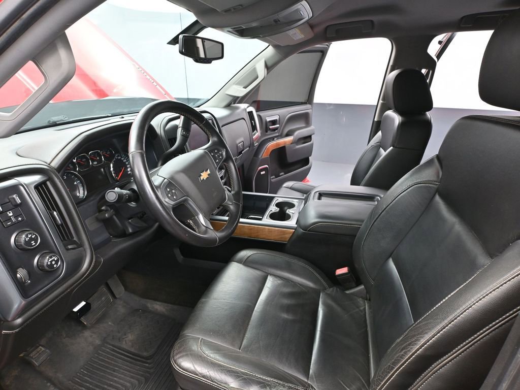 Used 2015 Chevrolet Silverado 2500 LTZ w/ LTZ Plus Package image 28
