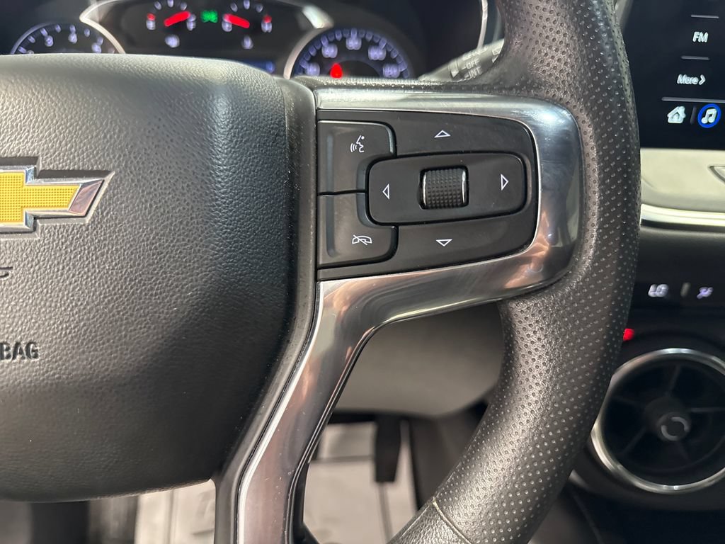 Used 2024 Chevrolet Blazer LT w/ Convenience Package FWD image 4