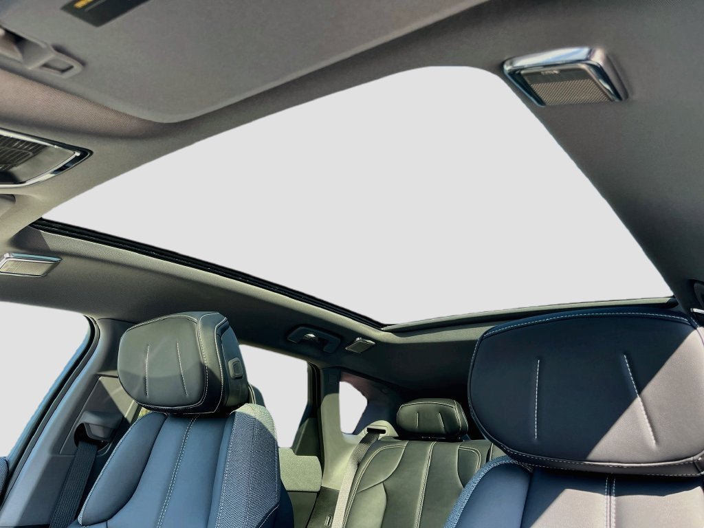 New 2027 Cadillac Optiq Luxury RWD image 28
