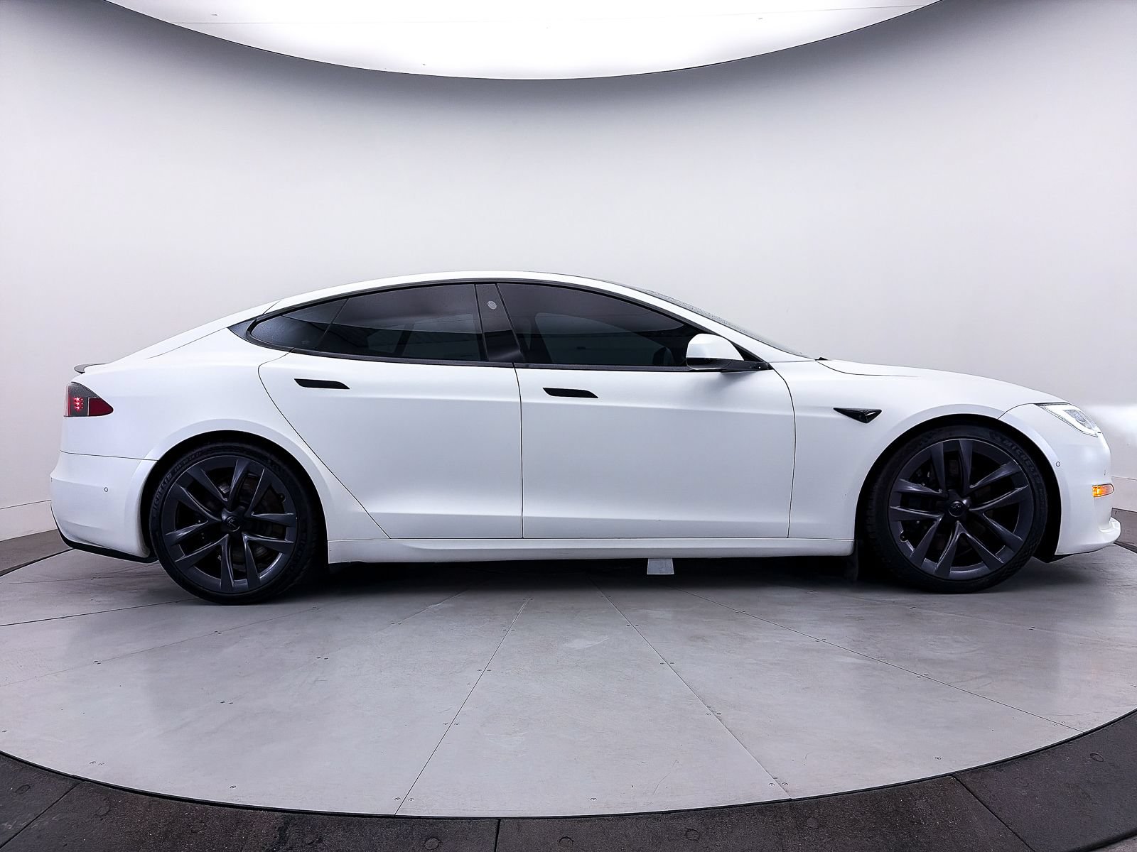 Used 2021 Tesla Model S Plaid AWD/4WD image 33