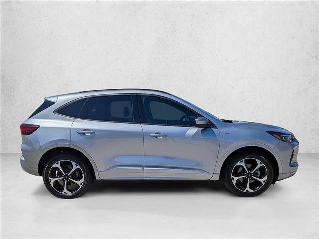 Certified 2023 Ford Escape ST-Line Elite w/ Premium Technology Package AWD/4WD image 4