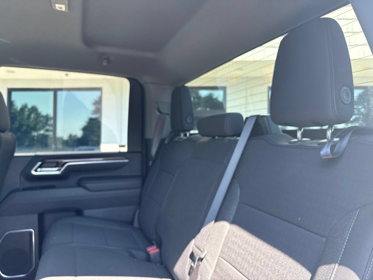 Used 2025 Chevrolet Silverado 2500 LT w/ Convenience Package AWD/4WD image 4