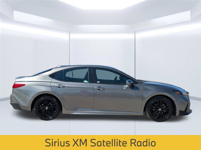 Used 2025 Toyota Camry SE w/ Convenience Package FWD image 8