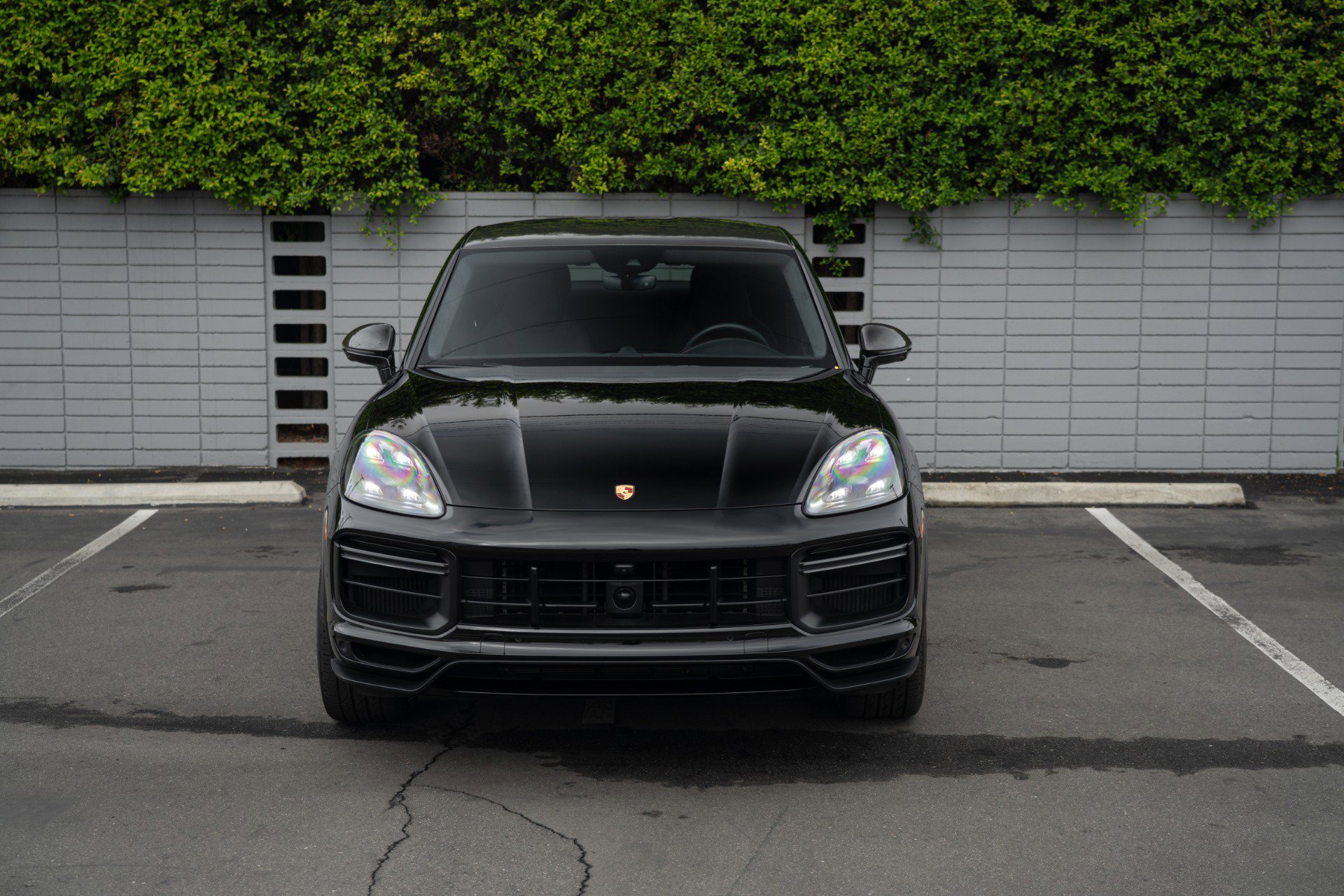 Used 2023 Porsche Cayenne Turbo GT image 2