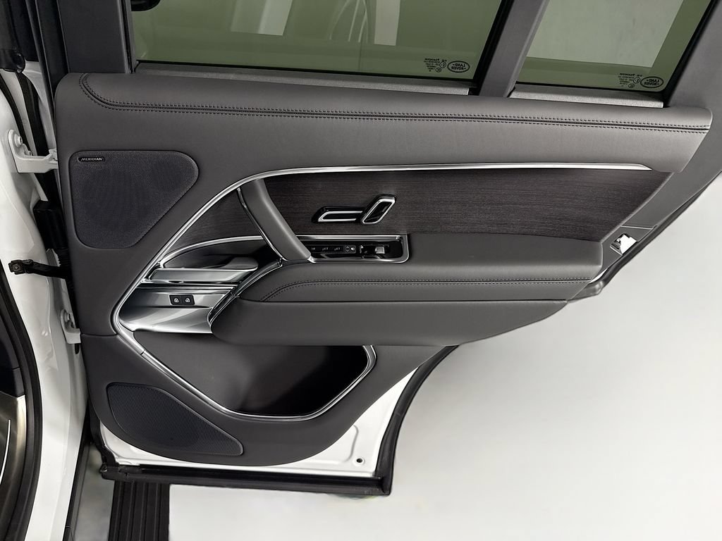 New 2026 Land Rover Range Rover SE AWD/4WD image 27