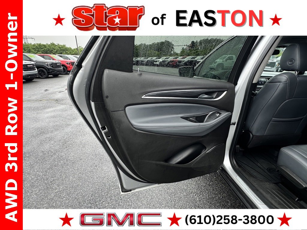 Used 2021 Buick Enclave Essence w/ Sound and Sites Package image 18