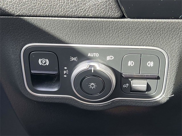 Used 2025 Mercedes-Benz GLA 250 4MATIC image 20