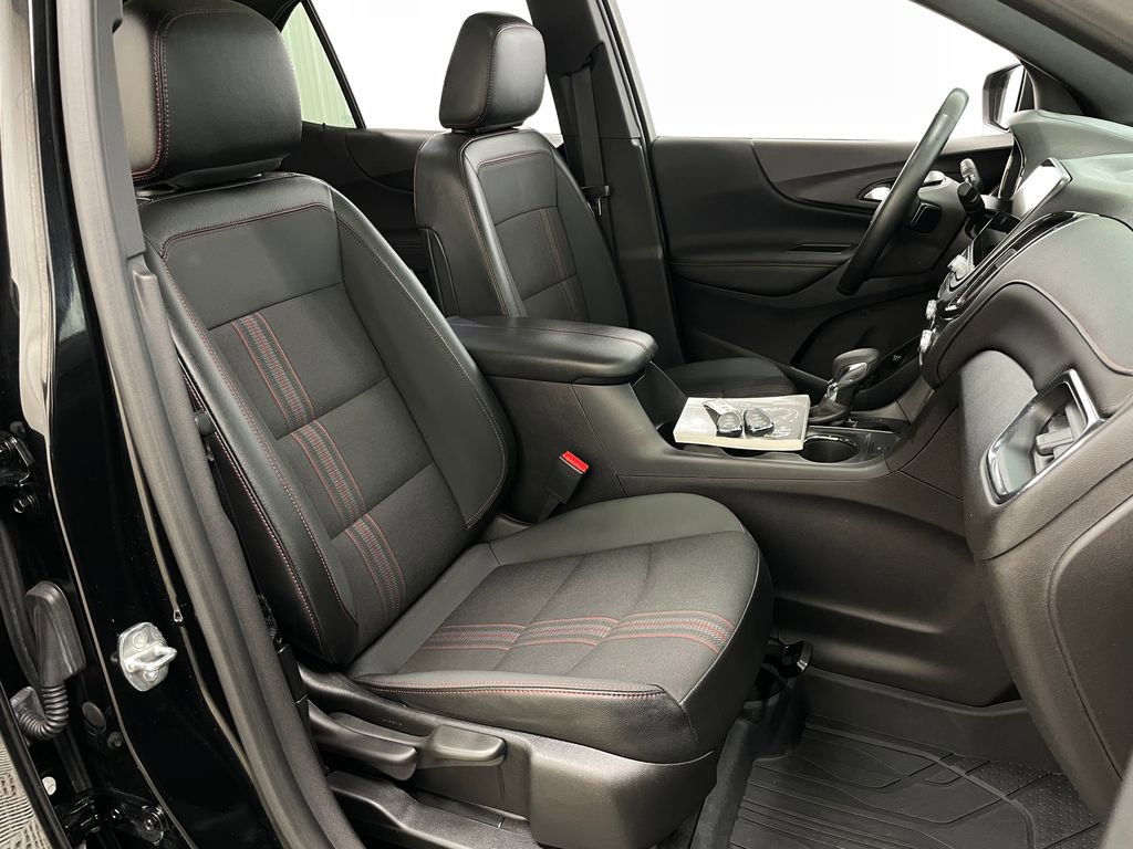 Used 2024 Chevrolet Equinox RS image 39