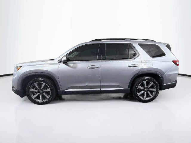 Used 2025 Honda Pilot Elite image 5