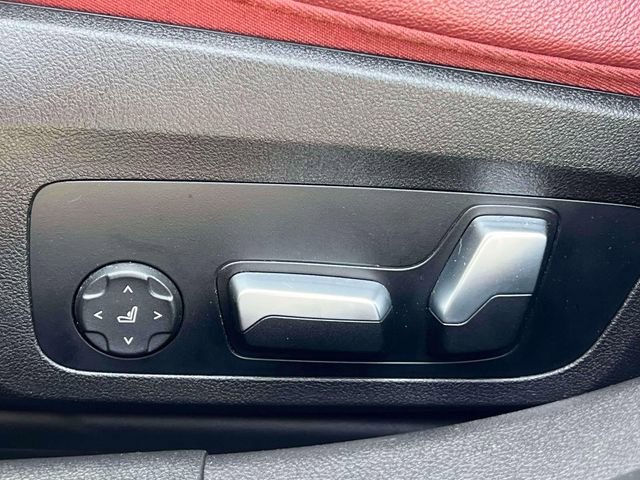 Used 2023 BMW M340i xDrive w/ Premium Package image 25