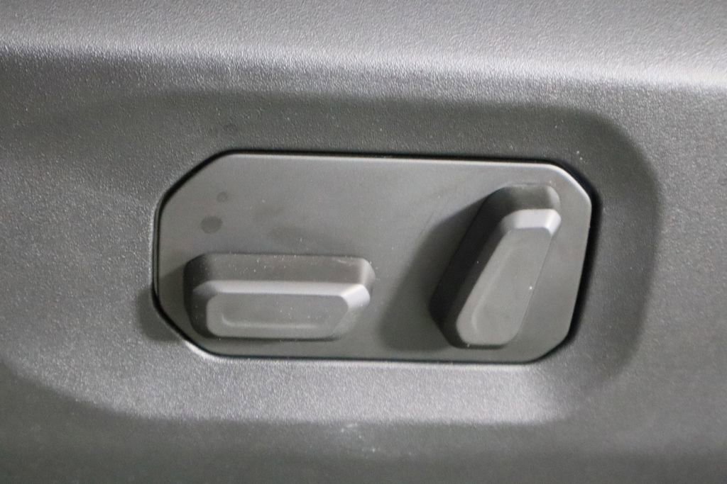 New 2026 Jeep Wrangler Sahara w/ Technology Group image 25