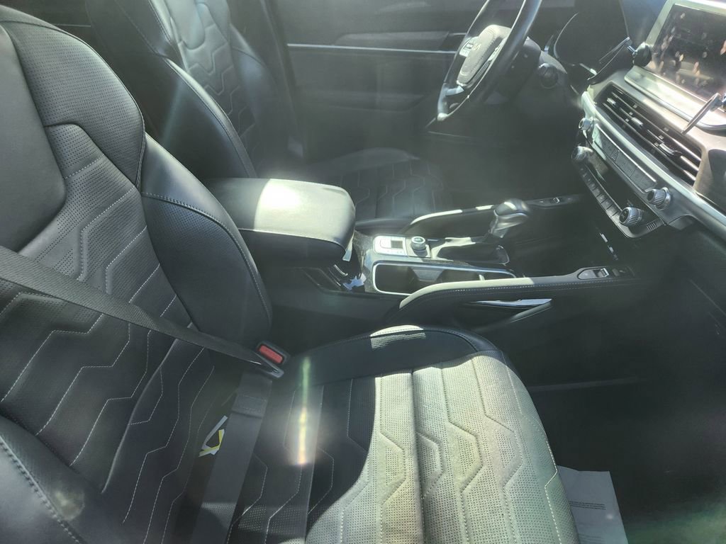 Used 2022 Kia Telluride SX w/ SX Prestige Package image 10