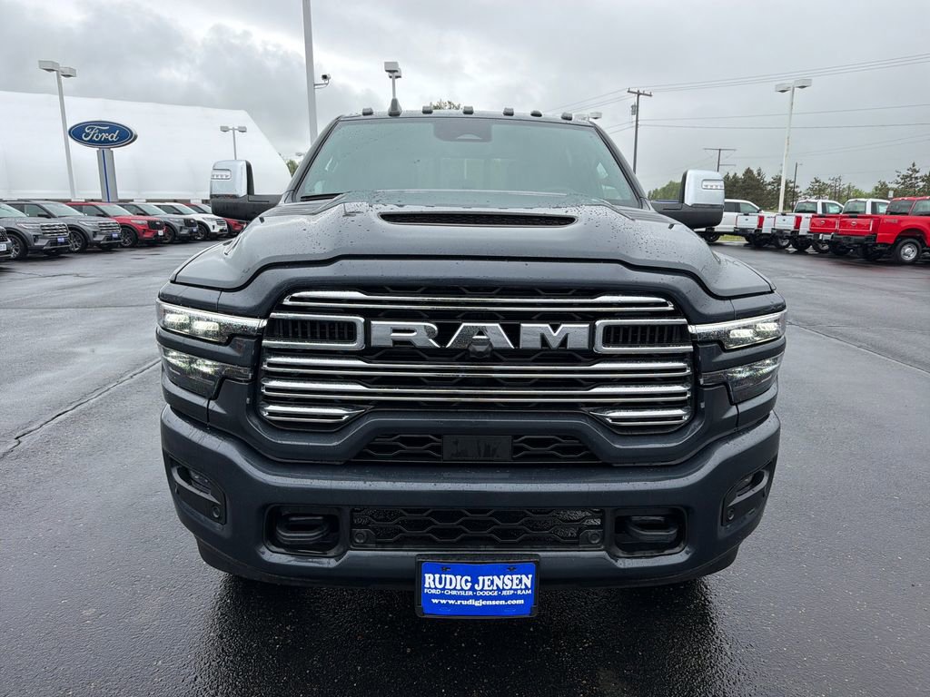 New 2026 RAM 2500 Laramie w/ Sport Appearance Package AWD/4WD image 8