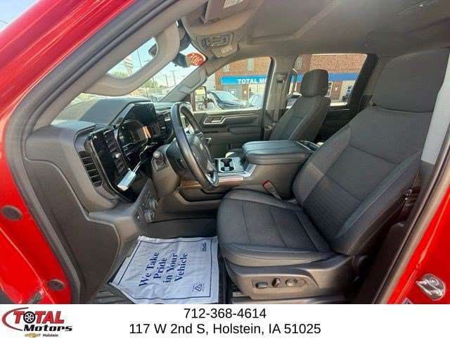 Used 2025 Chevrolet Silverado 2500 LT w/ Texas Edition AWD/4WD image 10