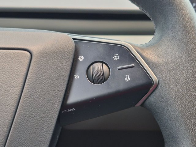 Used 2025 Tesla Cybertruck AWD Crew Cab image 15