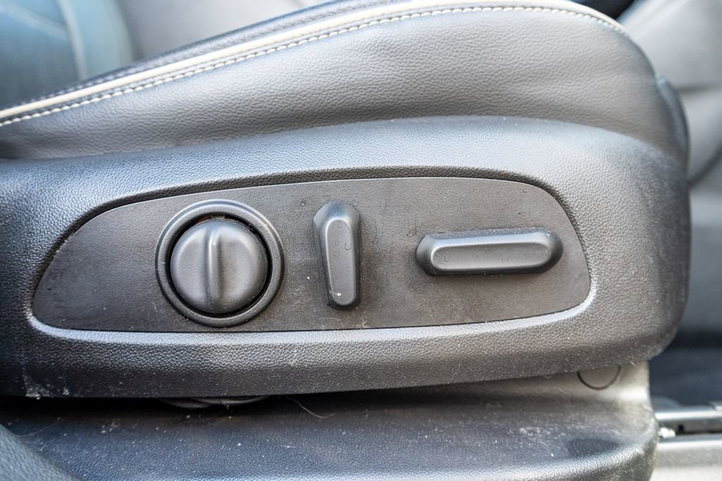 Used 2017 GMC Acadia Denali image 16