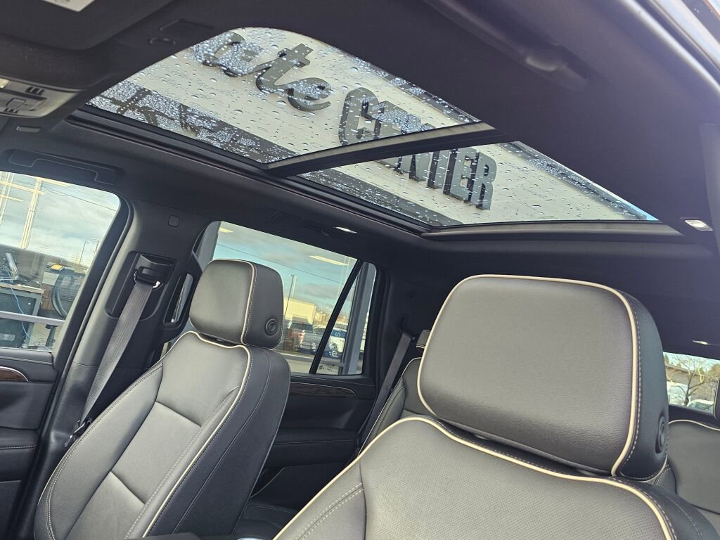 Used 2023 Chevrolet Tahoe Premier image 20