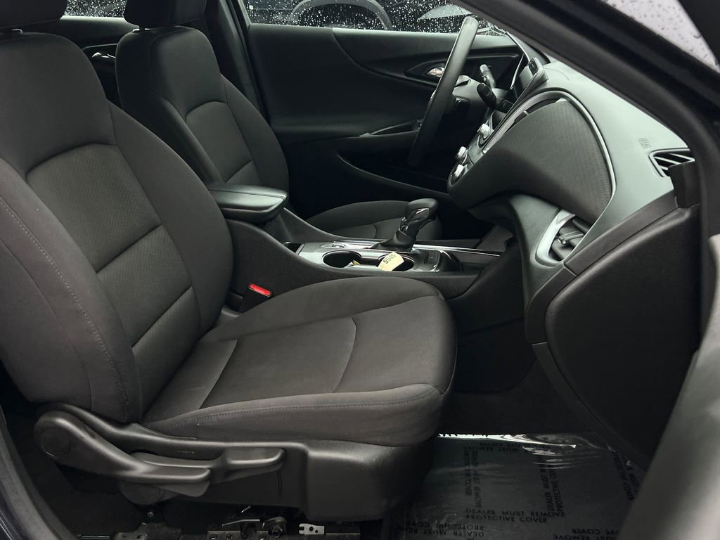 Used 2023 Chevrolet Malibu LT image 10