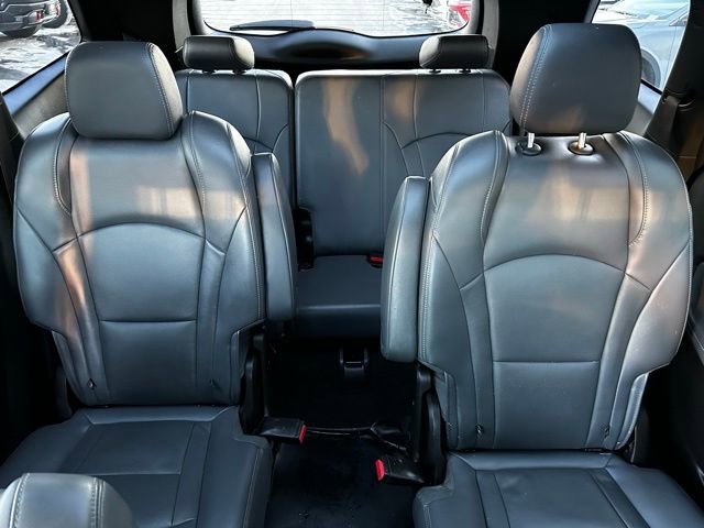 Used 2023 Buick Enclave Essence w/ Experience Buick Package image 30