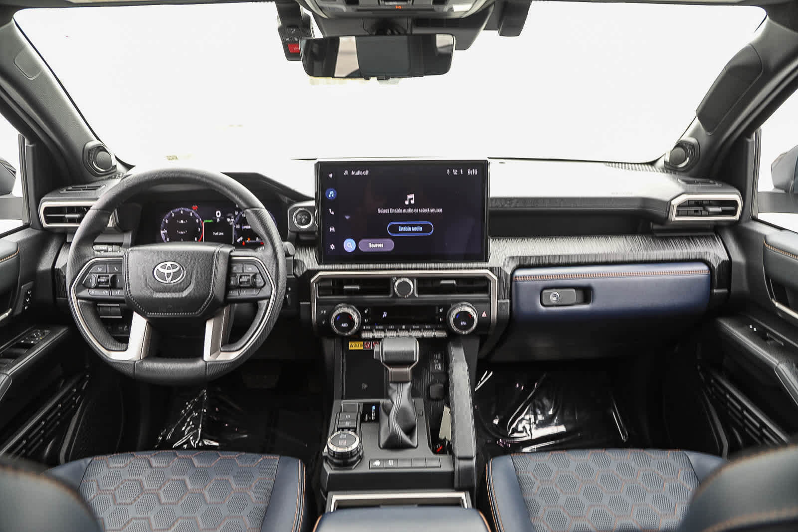 Certified 2025 Toyota 4Runner 4WD image 13