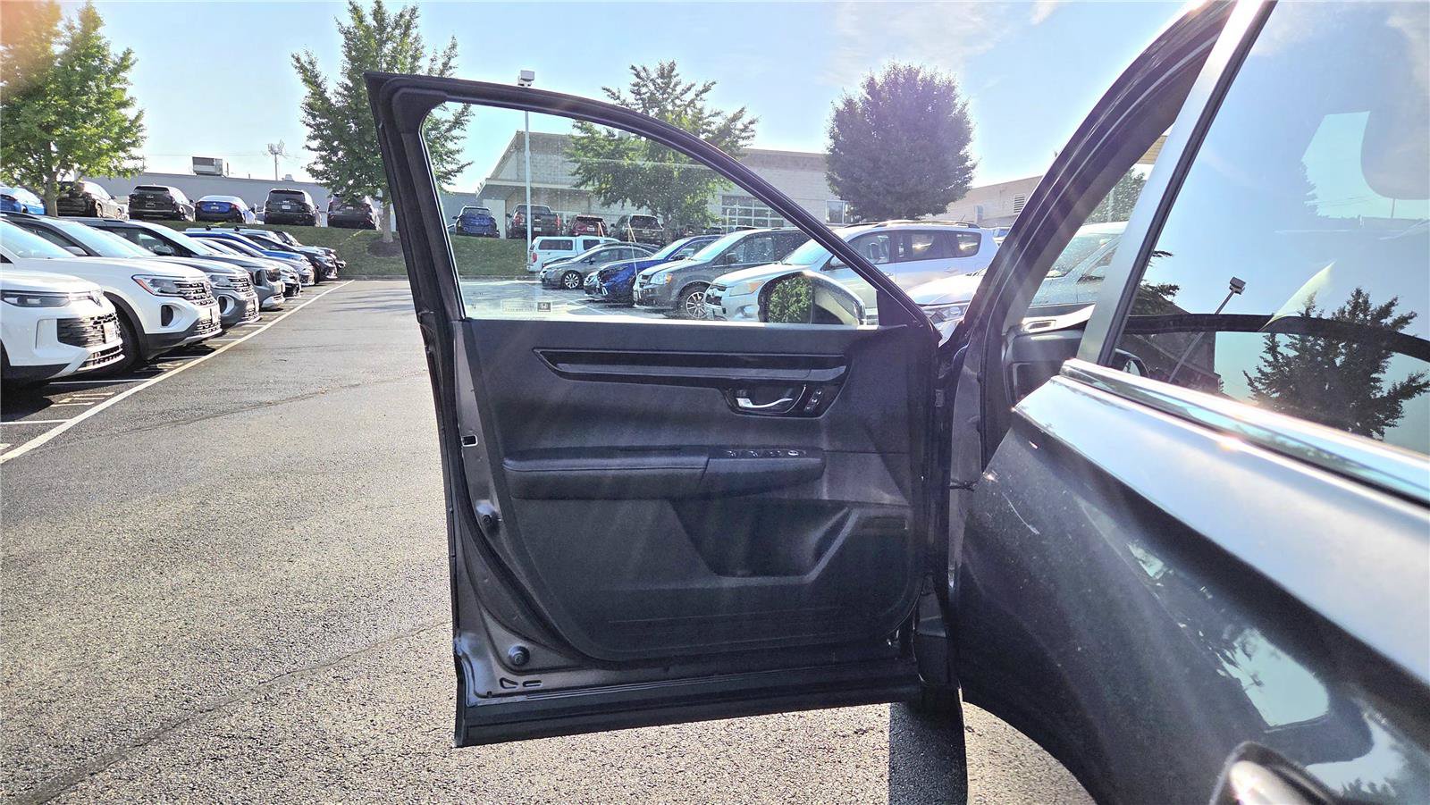 Used 2025 Honda CR-V EX-L image 13