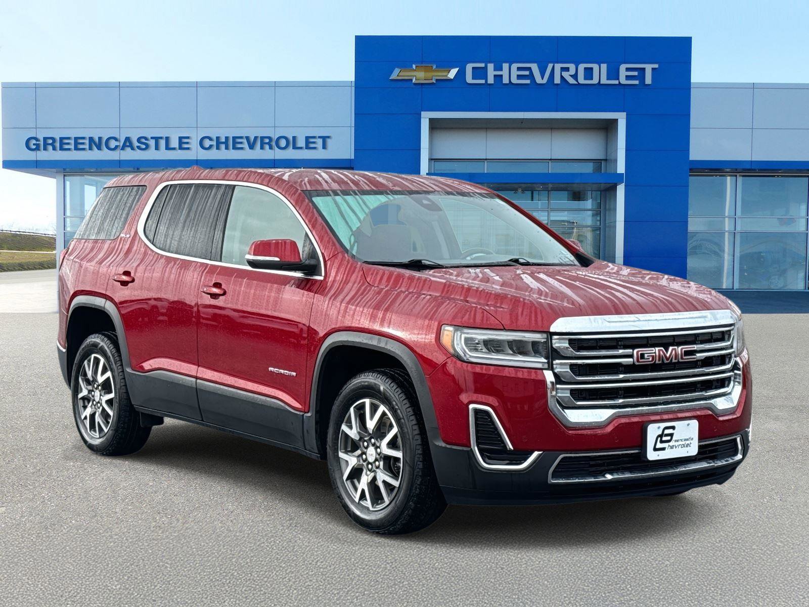 Used 2023 GMC Acadia SLE image 1