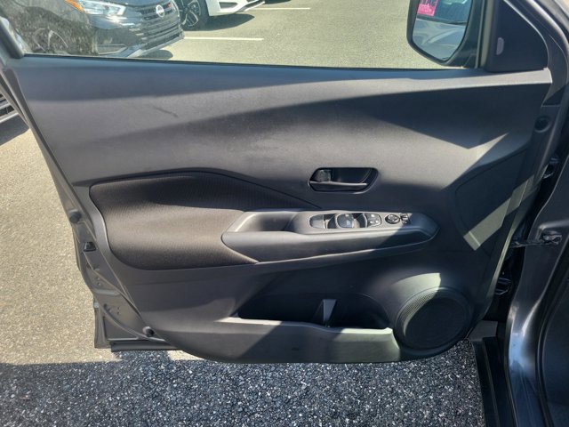 Used 2021 Nissan Kicks S image 15