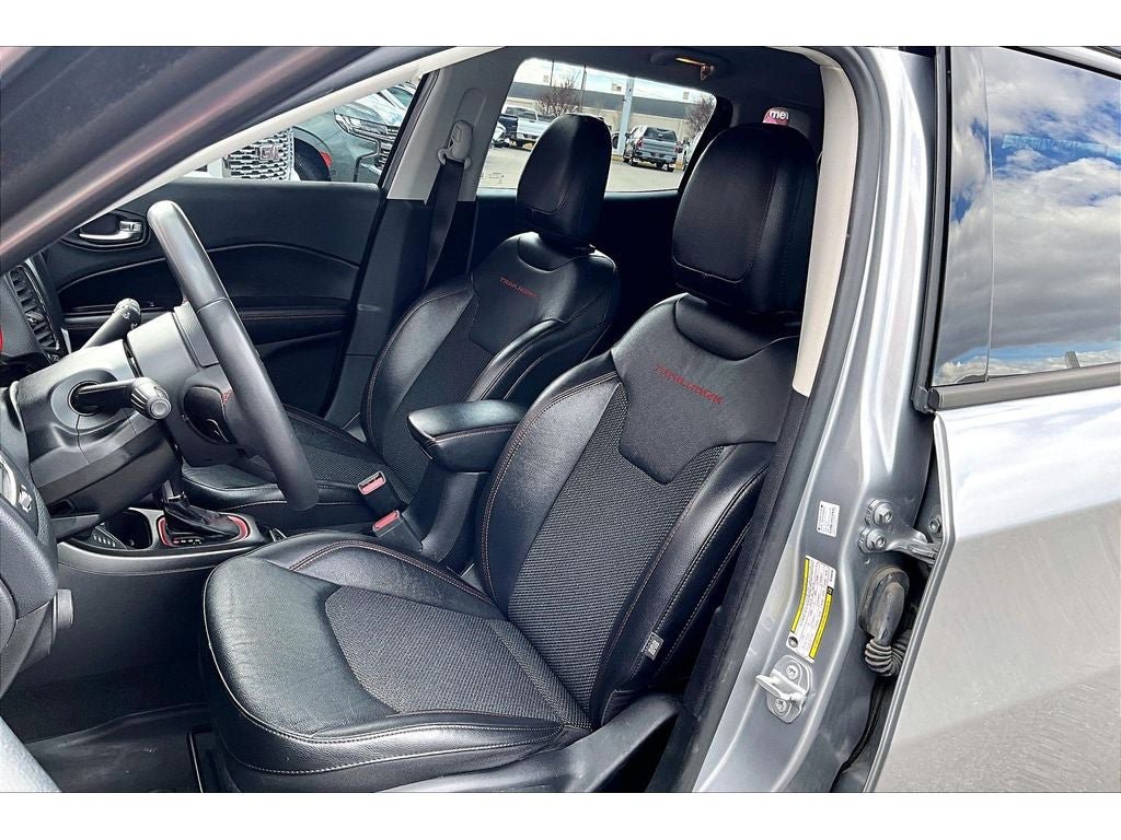 Used 2021 Jeep Compass Trailhawk image 28