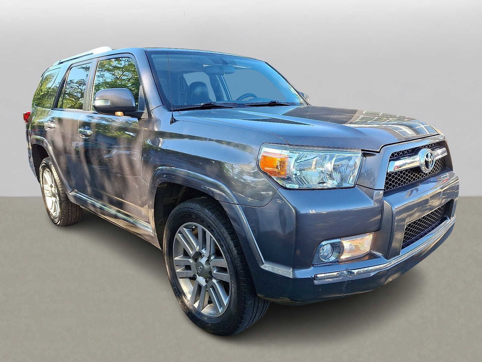 Used 2012 Toyota 4Runner Limited image 3