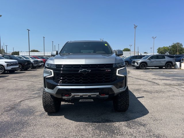 Used 2023 Chevrolet Suburban Z71 w/ Luxury Package image 8