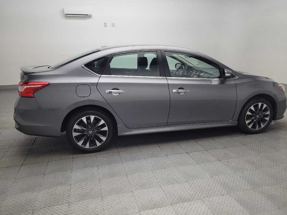 Used 2019 Nissan Sentra SR FWD image 10