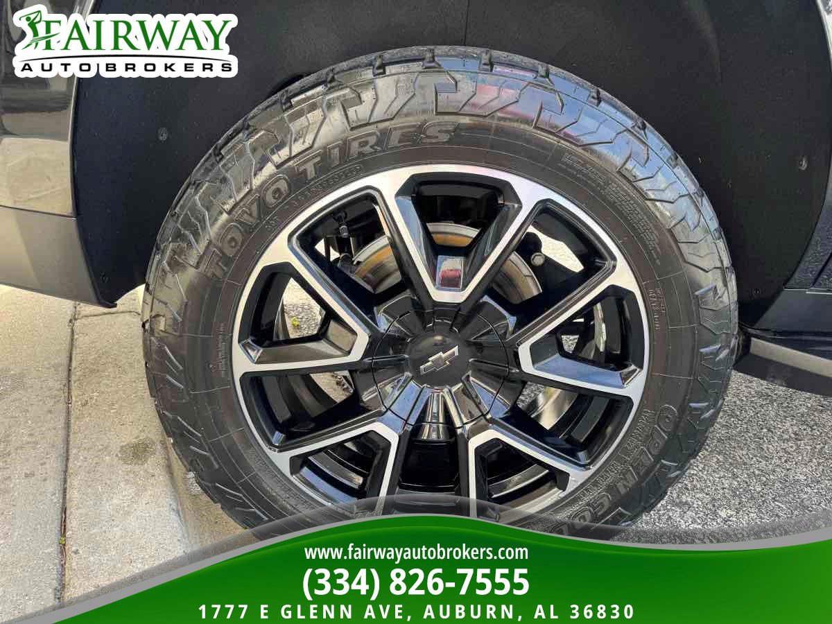 Used 2021 Chevrolet Tahoe RST w/ Luxury Package image 38