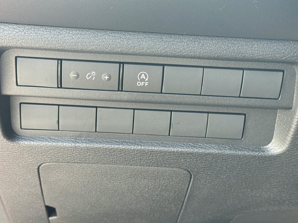 New 2026 Mitsubishi Outlander ES FWD image 10