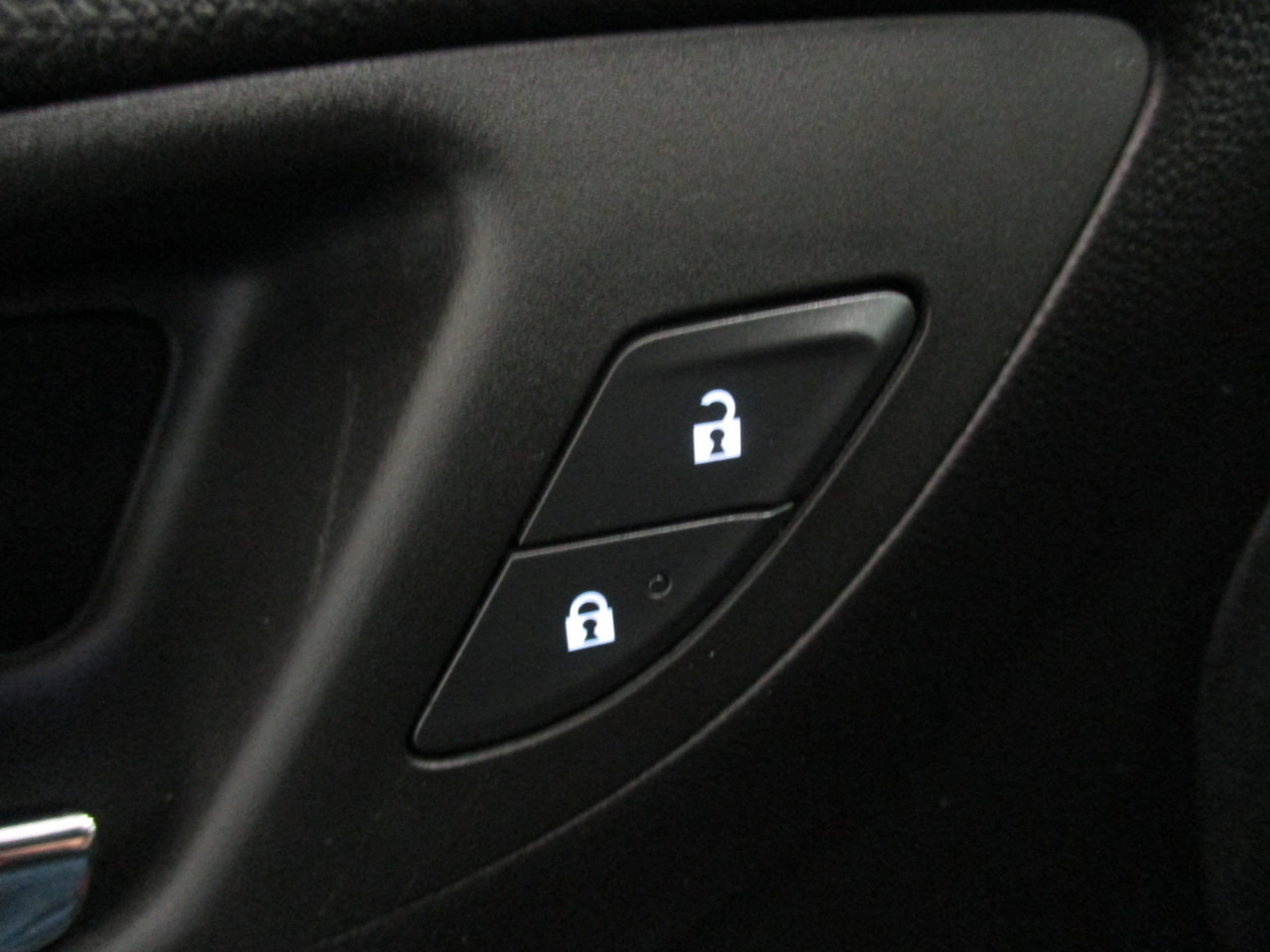 Used 2023 Chevrolet Equinox LT image 17