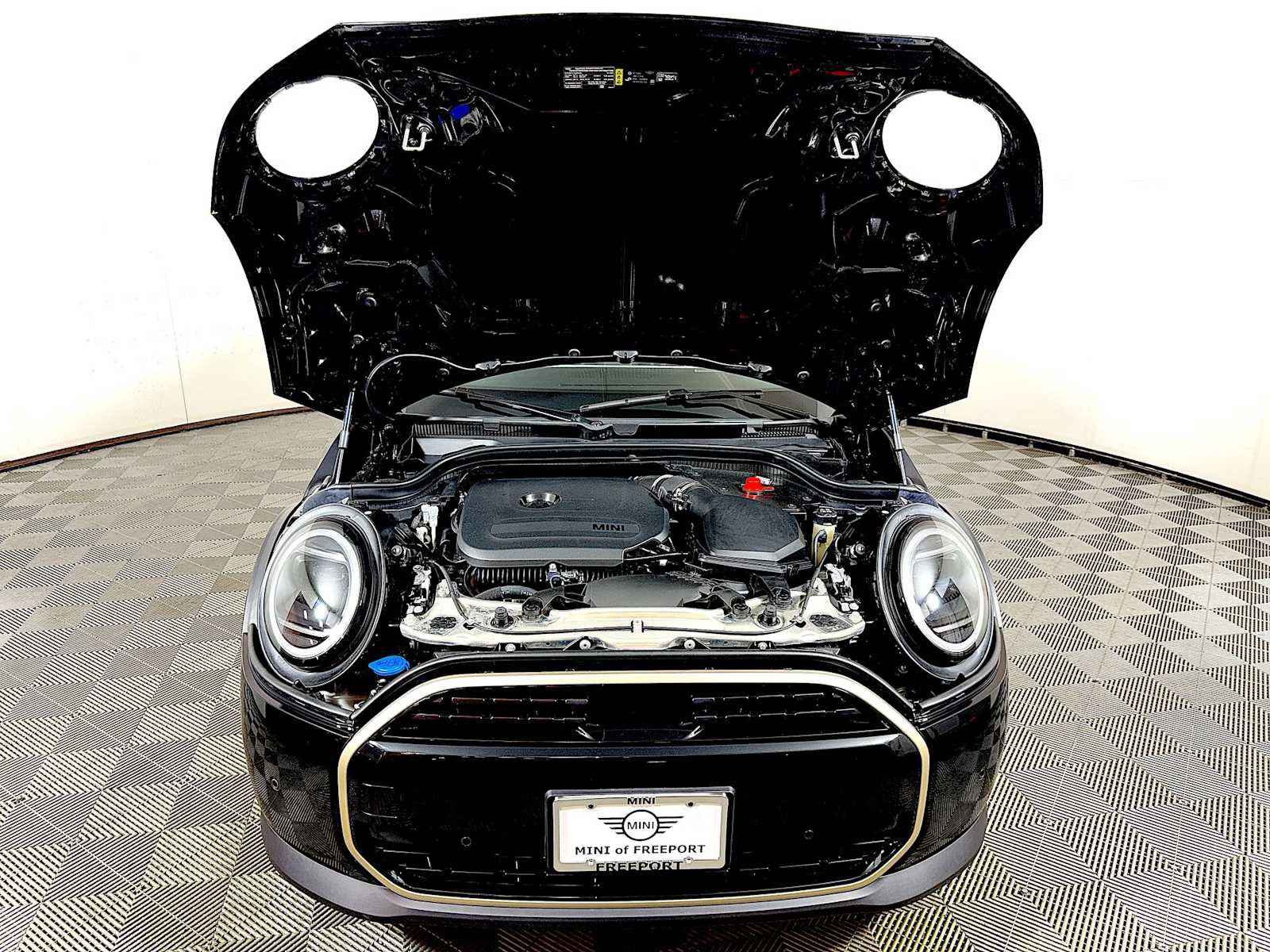 Used 2026 MINI Cooper 4-Door Hardtop FWD image 30