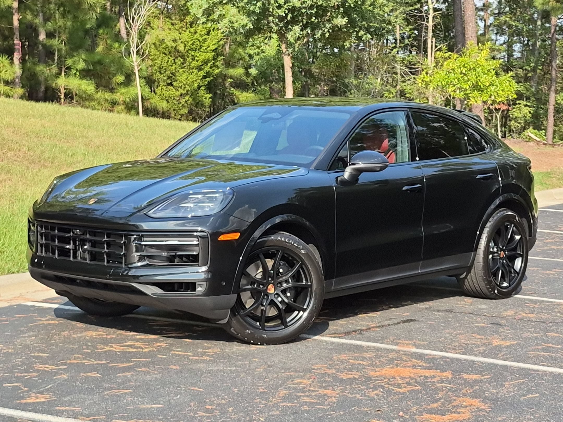 New 2026 Porsche Cayenne Coupe AWD/4WD image 1