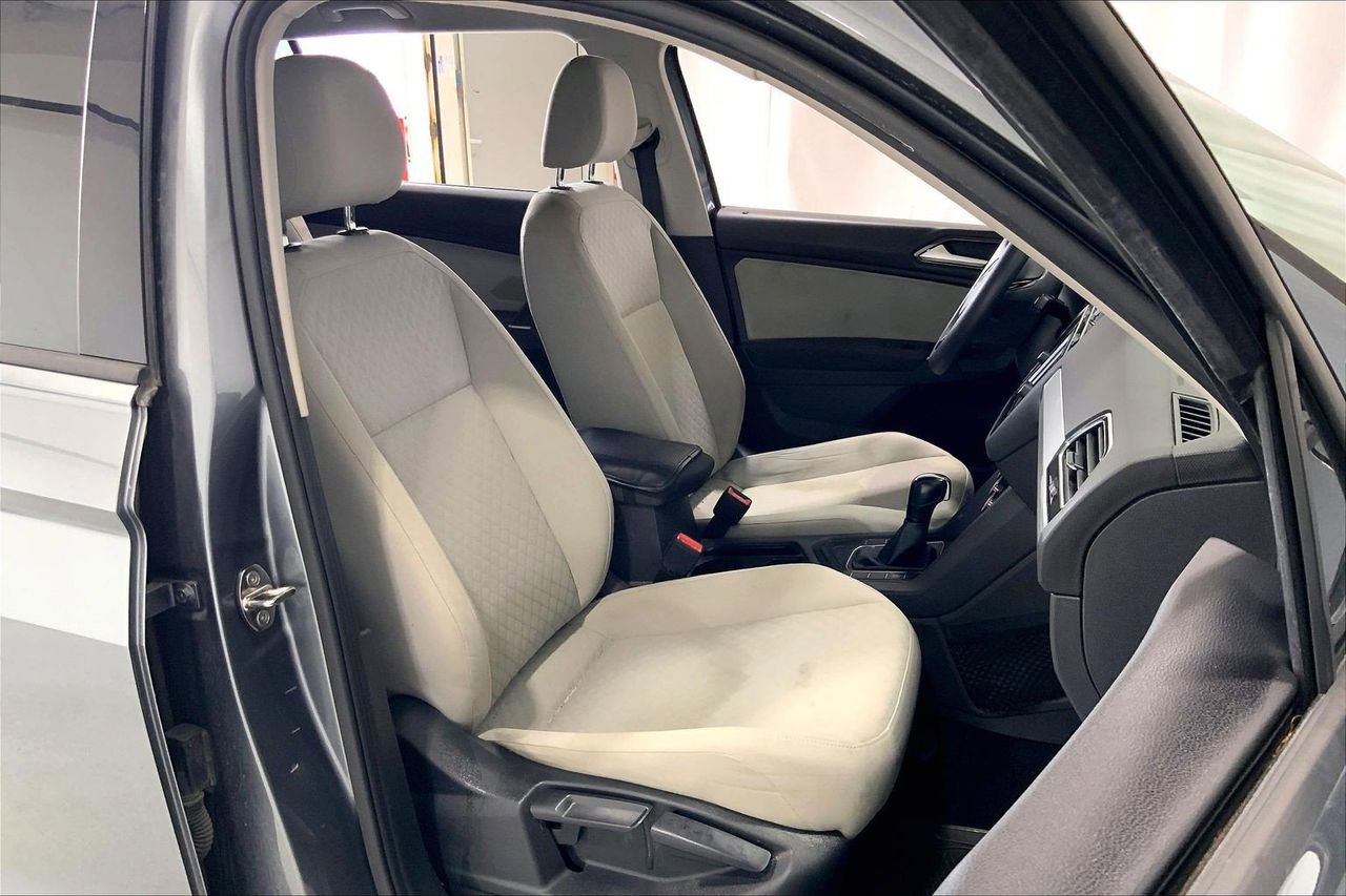 Used 2018 Volkswagen Tiguan S FWD image 16