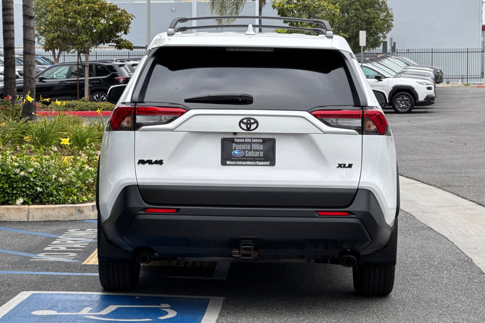Used 2025 Toyota RAV4 XLE FWD image 5