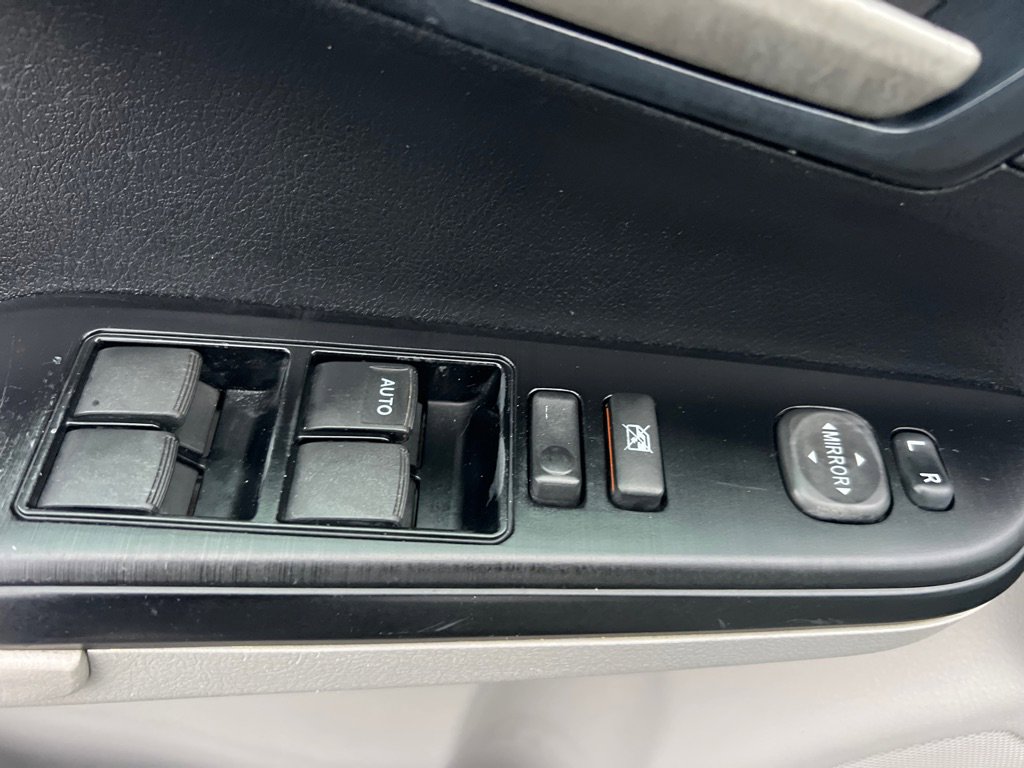 Used 2013 Toyota Camry LE image 20