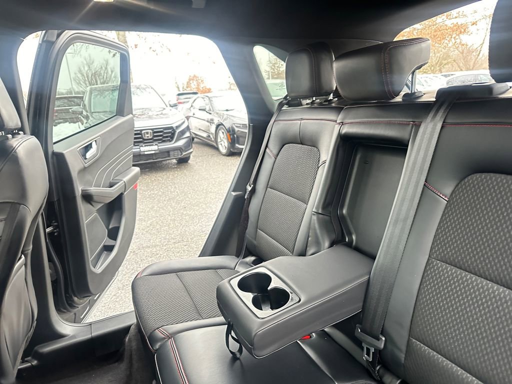 Used 2025 Ford Escape ST-Line image 26