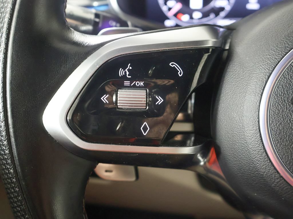 Used 2022 Jaguar F-PACE SVR AWD/4WD image 46