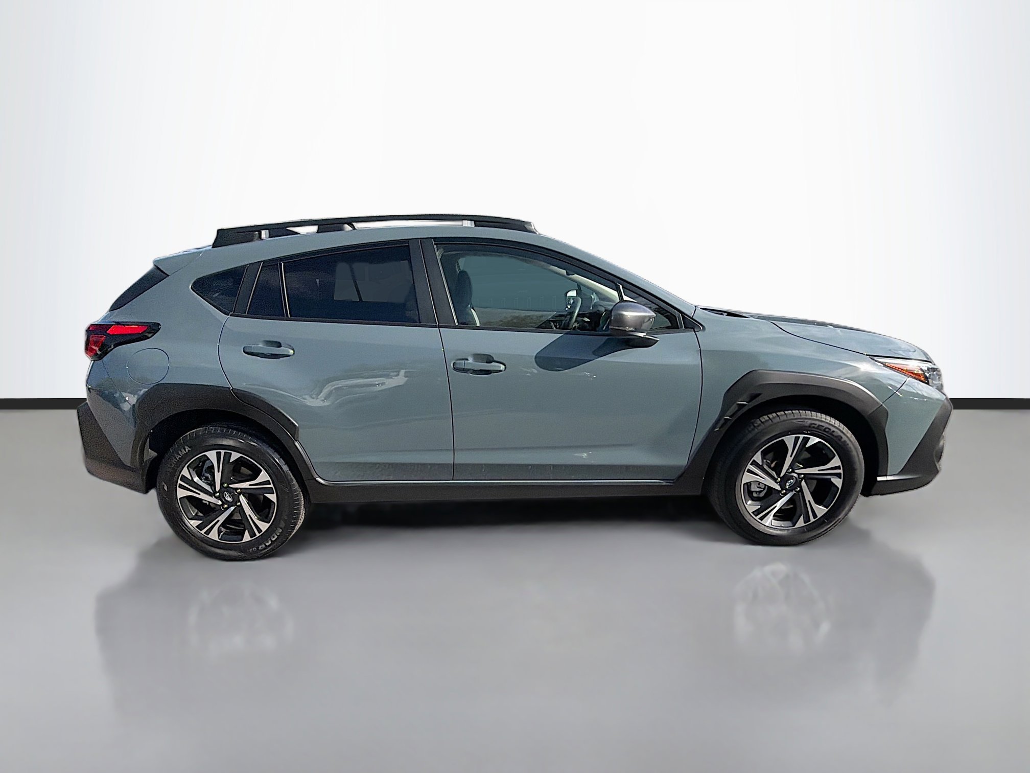 Used 2024 Subaru Crosstrek 2.0i Premium image 3