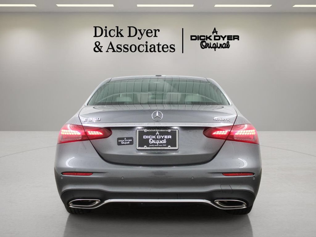 Used 2023 Mercedes-Benz E 350 4MATIC Sedan image 10