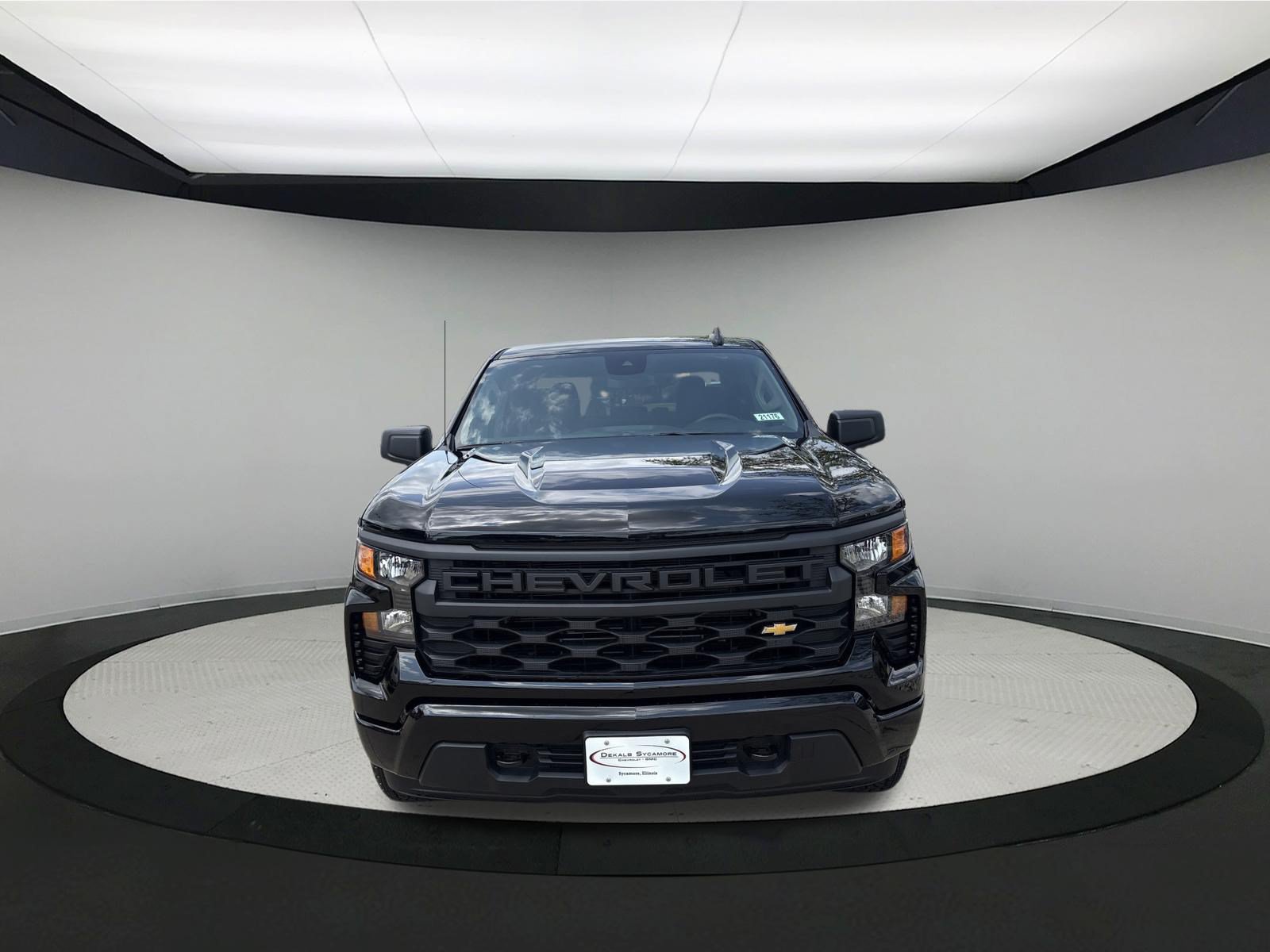 New 2026 Chevrolet Silverado 1500 Custom w/ Turbomax Blackout Package AWD/4WD image 2