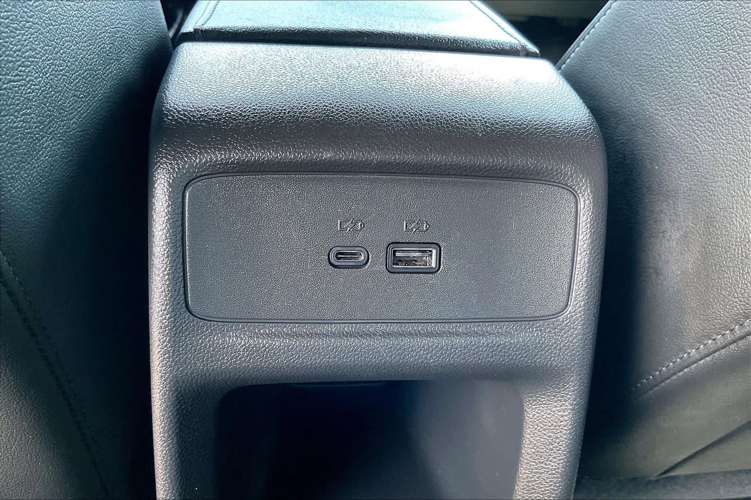 Used 2024 Buick Envista Sport Touring w/ Convenience I Package FWD image 31