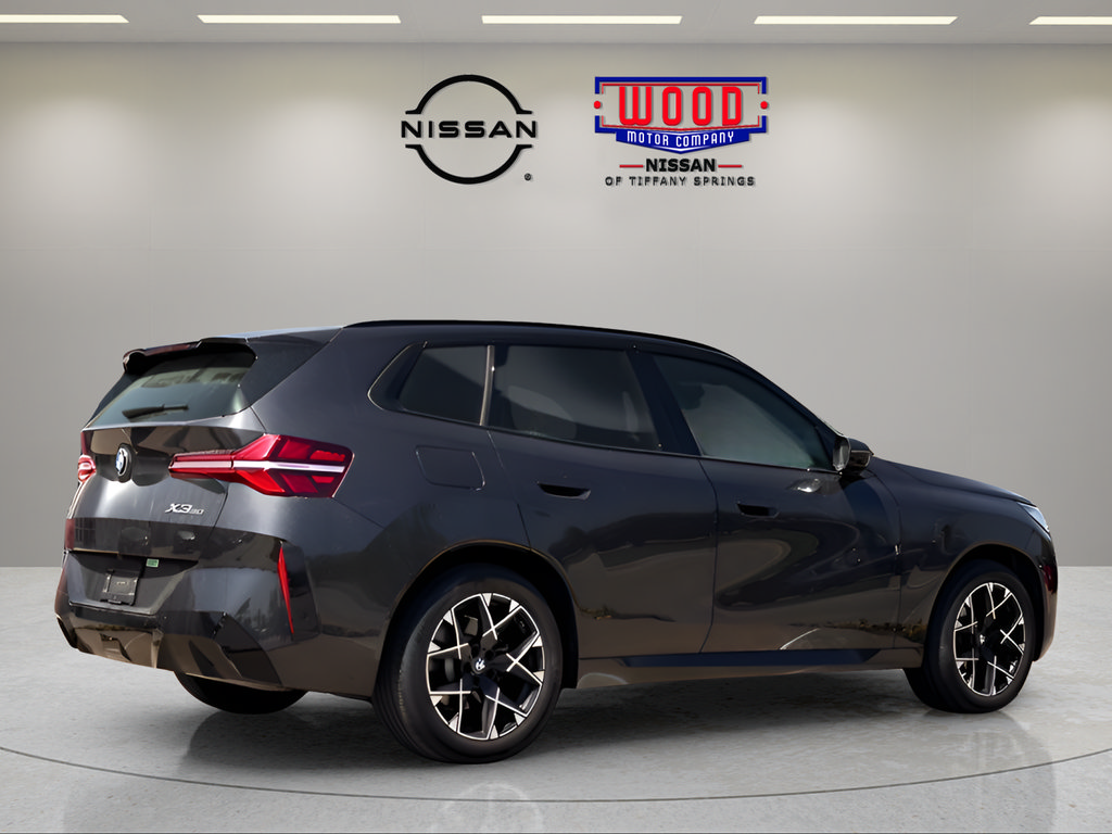 Used 2025 BMW X3 xDrive30i AWD/4WD image 3