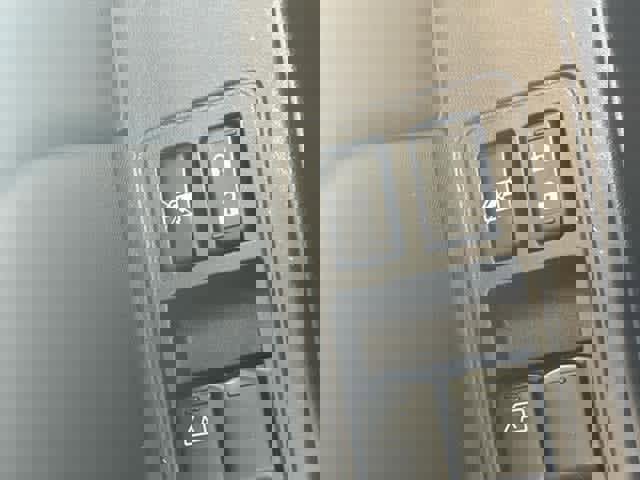 Used 2022 Nissan Frontier SV image 14