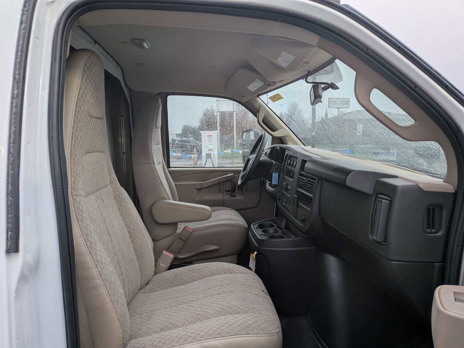 New 2024 Chevrolet Express 3500 w/ Power Convenience Package image 14